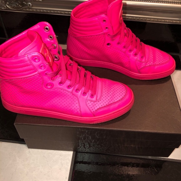 GUCCI - Neon Pink High Top sneakers - Size 6 - Picture 2 of 8